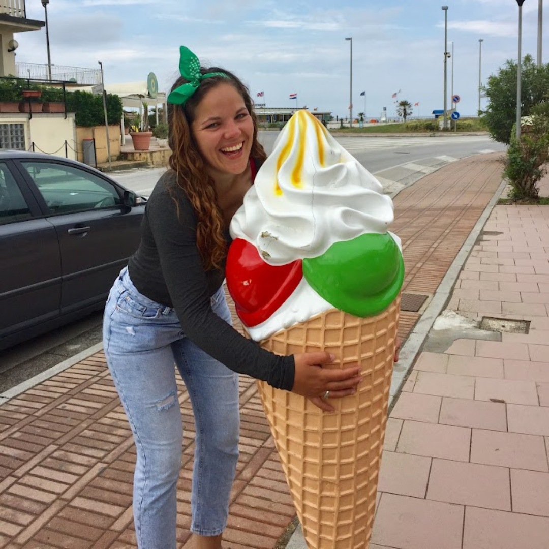 Mette der krammer en stor isvaffel
